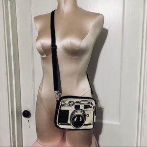 Camera swing purse